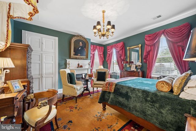 26 E SALISBURY ST, Williamsport, MD 21795