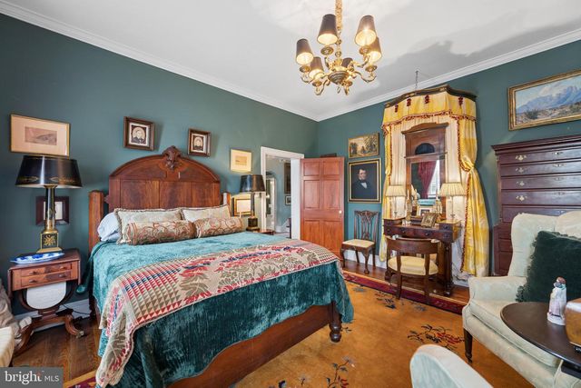 26 E SALISBURY ST, Williamsport, MD 21795