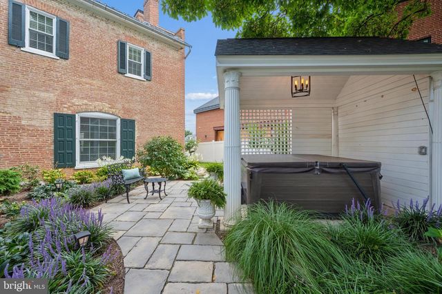 26 E SALISBURY ST, Williamsport, MD 21795