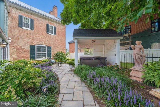 26 E SALISBURY ST, Williamsport, MD 21795