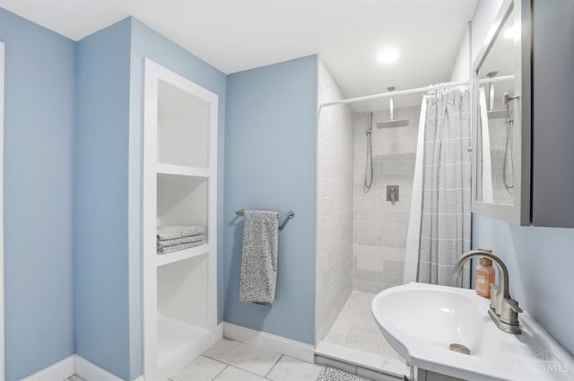 732 Harper Lane, Miami Twp, OH 45140