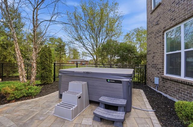 732 Harper Lane, Miami Twp, OH 45140