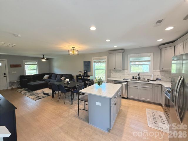 115 Old Meadowbrook Road 9, Mooresville, NC 28115