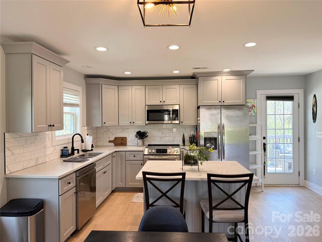 115 Old Meadowbrook Road 9, Mooresville, NC 28115