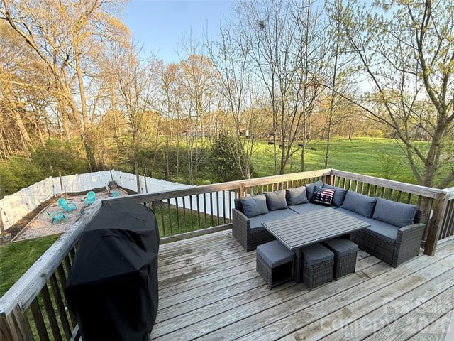 115 Old Meadowbrook Road 9, Mooresville, NC 28115