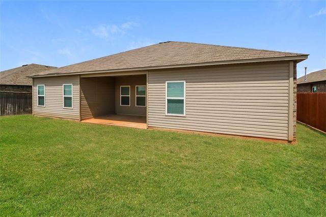 909 N Donald Way, Mustang, OK 73064