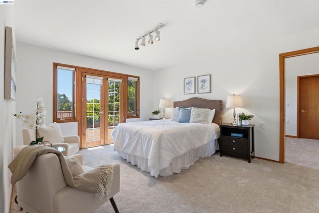 748 Wimbledon Ln, Livermore, CA 94550