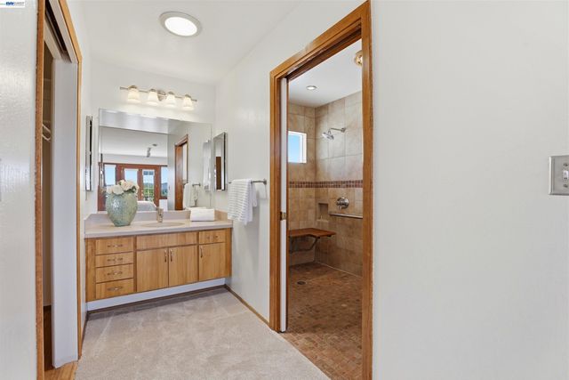 748 Wimbledon Ln, Livermore, CA 94550