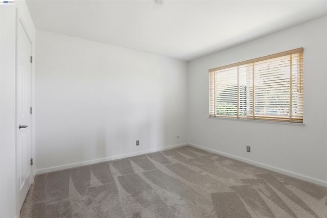 748 Wimbledon Ln, Livermore, CA 94550