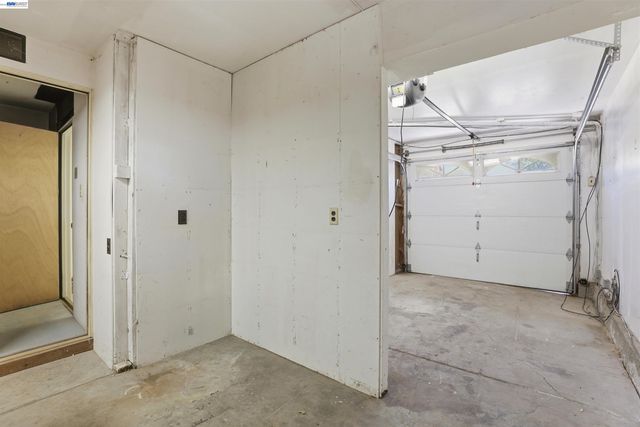 748 Wimbledon Ln, Livermore, CA 94550