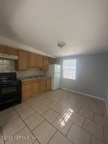 3250 PHYLLIS Street, Jacksonville, FL 32205