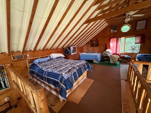 168 Ponemah Path, Newark, VT 05871