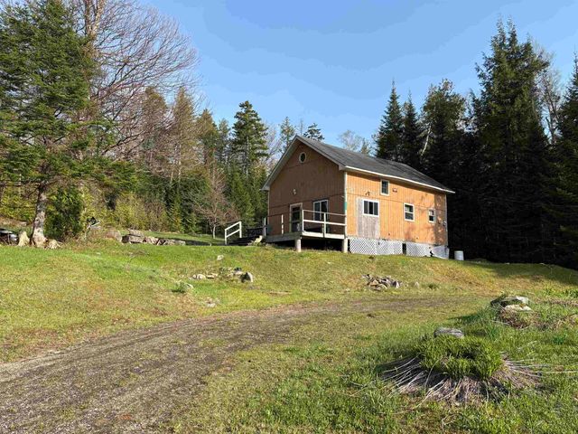168 Ponemah Path, Newark, VT 05871