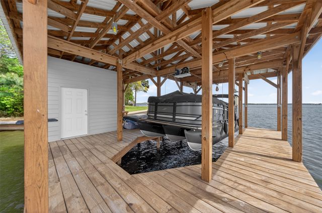 10227 County Road 4101, Frankston, TX 75763