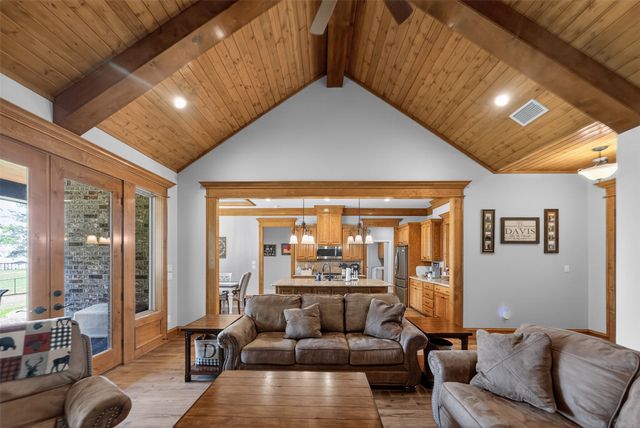 10227 County Road 4101, Frankston, TX 75763