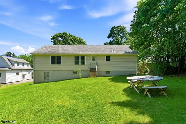 45 Kearney St, Dover Town, NJ 07801