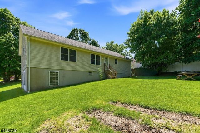 45 Kearney St, Dover Town, NJ 07801