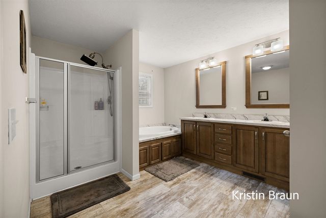 3023 Angelwood Drive, Muskegon, MI 49445