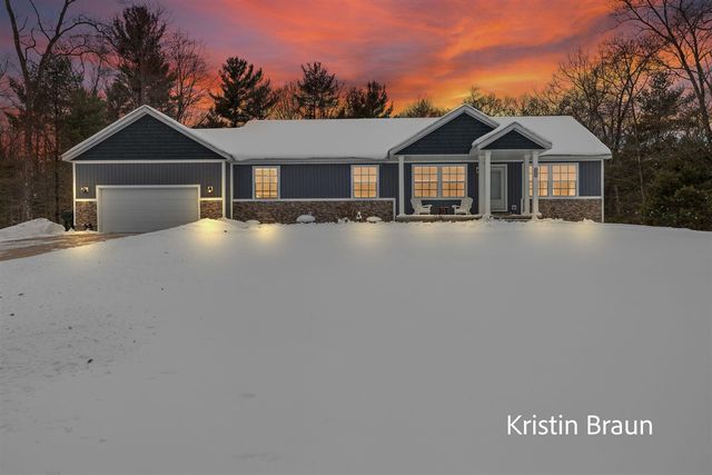 3023 Angelwood Drive, Muskegon, MI 49445