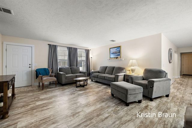 3023 Angelwood Drive, Muskegon, MI 49445