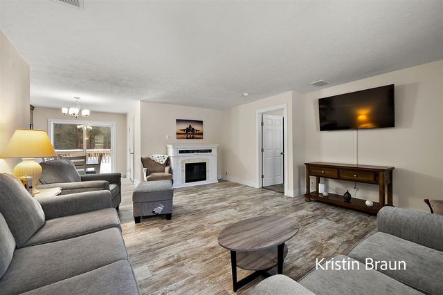 3023 Angelwood Drive, Muskegon, MI 49445