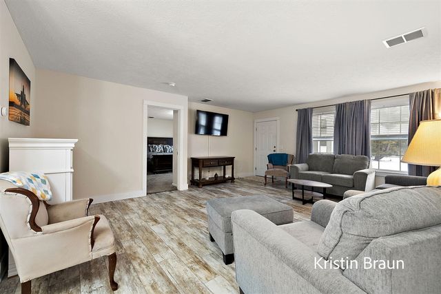 3023 Angelwood Drive, Muskegon, MI 49445