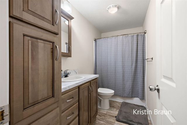 3023 Angelwood Drive, Muskegon, MI 49445