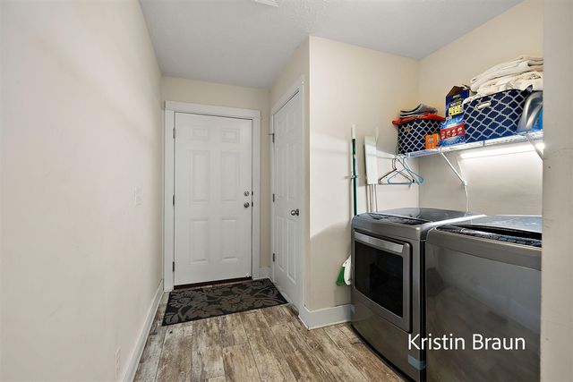 3023 Angelwood Drive, Muskegon, MI 49445