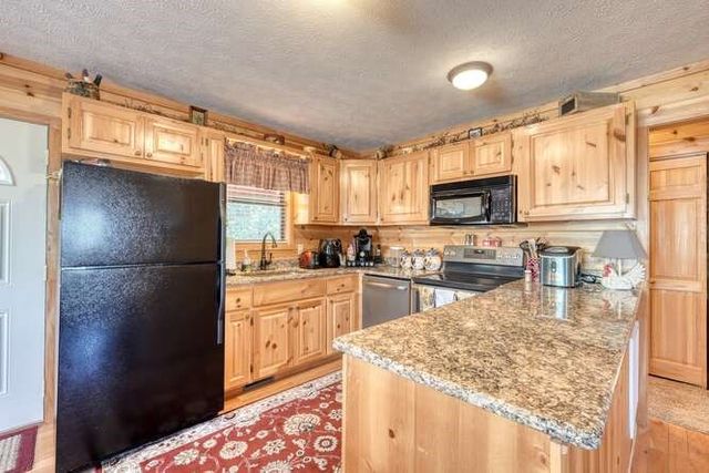 330 Mattie Lane, Blairsville, GA 30512