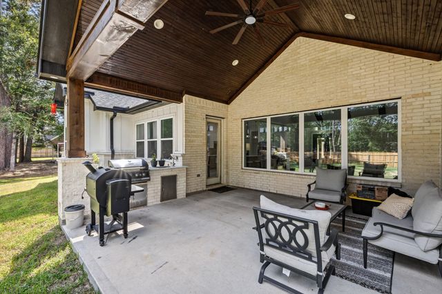 2439 Centurian Circle, New Caney, TX 77357