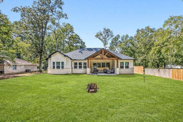 2439 Centurian Circle, New Caney, TX 77357
