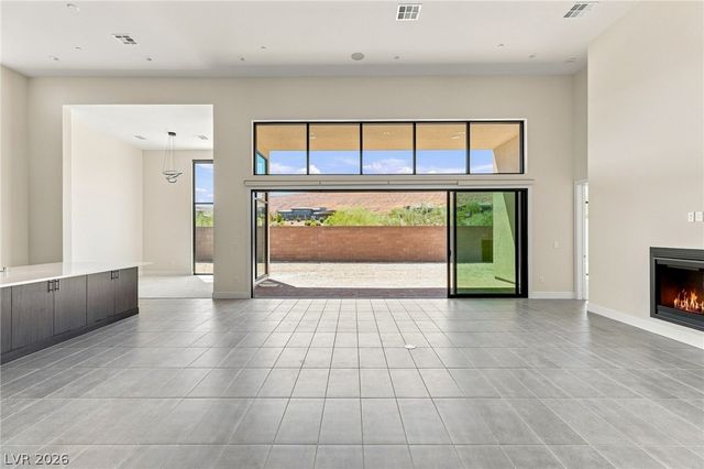 10865 Agate Cliffs Avenue, Las Vegas, NV 89135