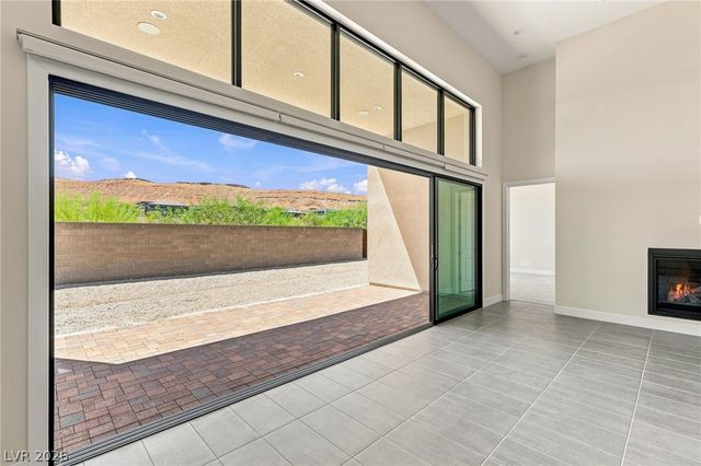 10865 Agate Cliffs Avenue, Las Vegas, NV 89135