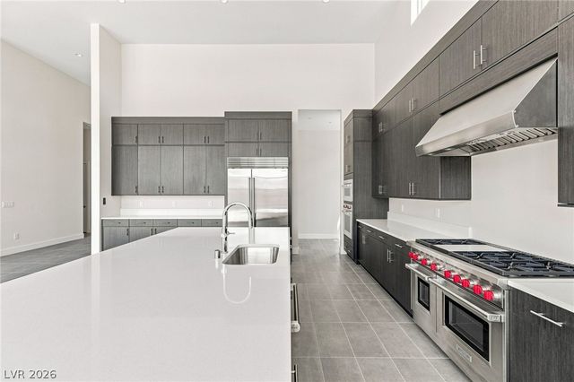 10865 Agate Cliffs Avenue, Las Vegas, NV 89135