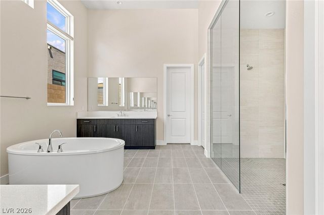 10865 Agate Cliffs Avenue, Las Vegas, NV 89135