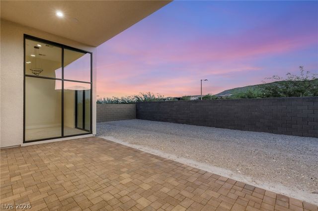 10865 Agate Cliffs Avenue, Las Vegas, NV 89135