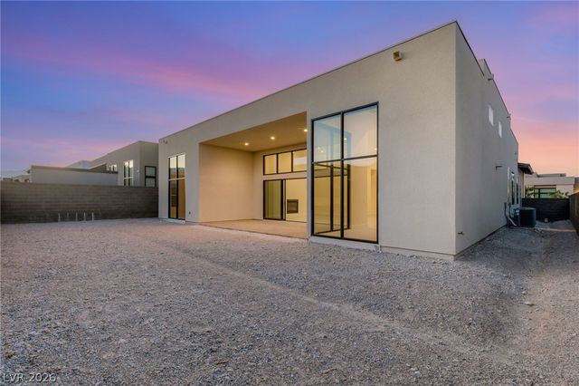 10865 Agate Cliffs Avenue, Las Vegas, NV 89135