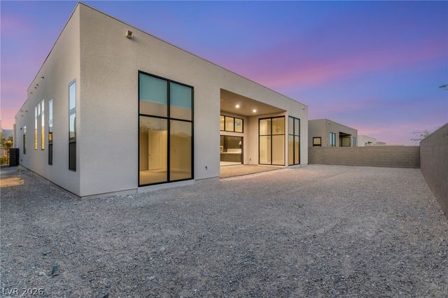 10865 Agate Cliffs Avenue, Las Vegas, NV 89135