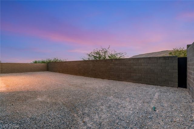 10865 Agate Cliffs Avenue, Las Vegas, NV 89135