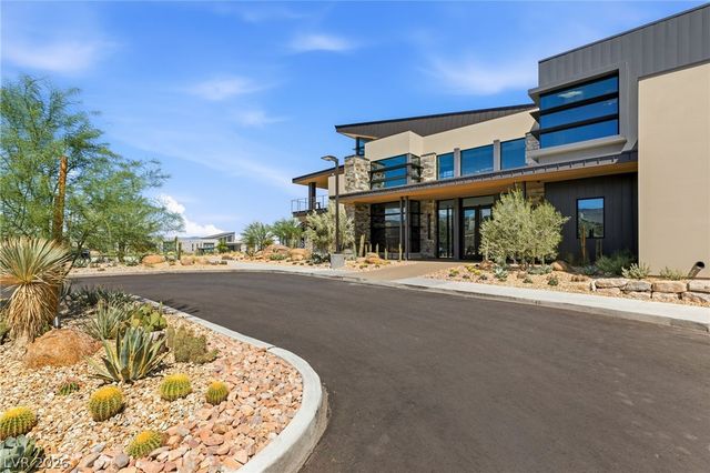 10865 Agate Cliffs Avenue, Las Vegas, NV 89135