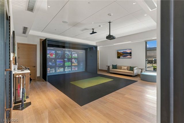 10865 Agate Cliffs Avenue, Las Vegas, NV 89135