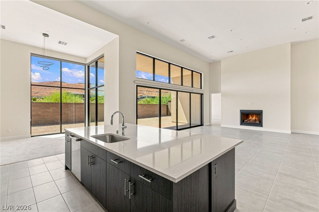 10865 Agate Cliffs Avenue, Las Vegas, NV 89135 — photo 2