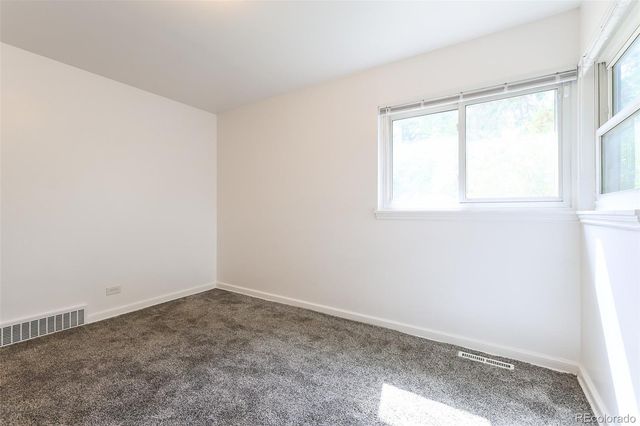 1616 Newark Street, Aurora, CO 80010