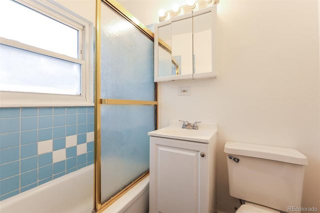 1616 Newark Street, Aurora, CO 80010