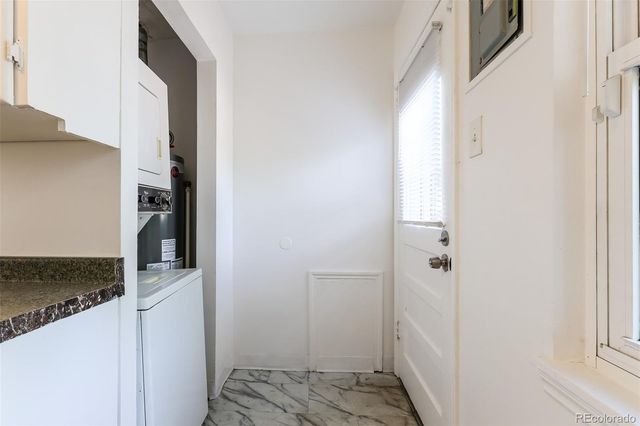 1616 Newark Street, Aurora, CO 80010