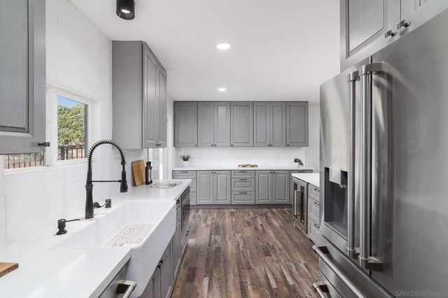 11489 Almazon St, Rancho Penasquitos, CA 92129