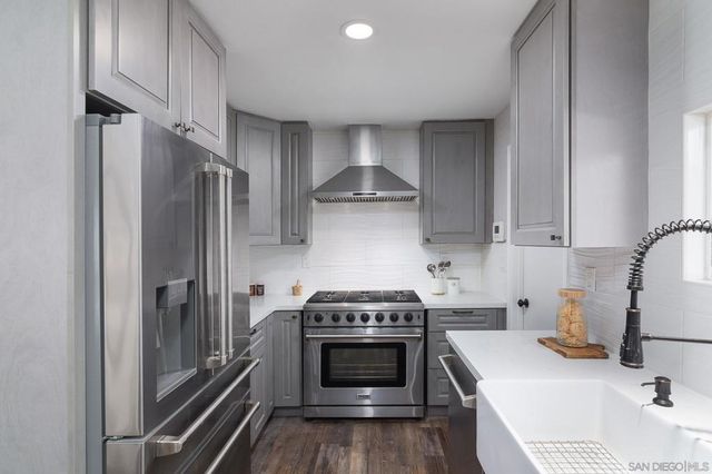 11489 Almazon St, Rancho Penasquitos, CA 92129