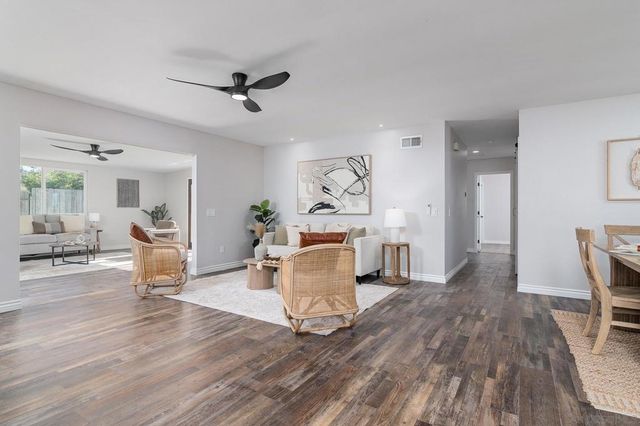 11489 Almazon St, Rancho Penasquitos, CA 92129