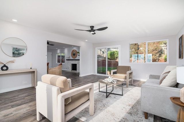 11489 Almazon St, Rancho Penasquitos, CA 92129