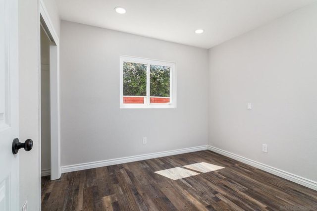 11489 Almazon St, Rancho Penasquitos, CA 92129